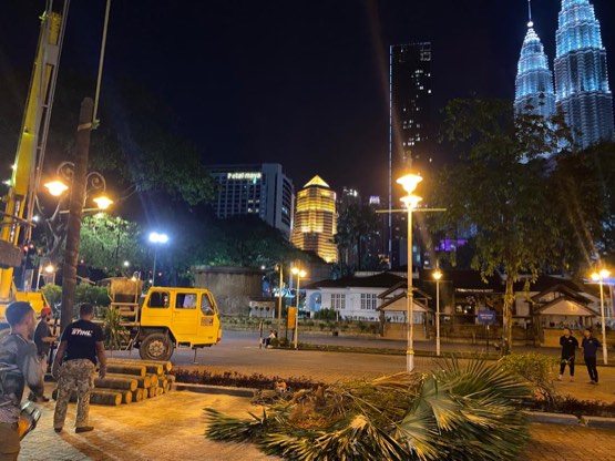 Projek tebang dan potong pokok Bomoh Pokok, gambar 75 daripada 94